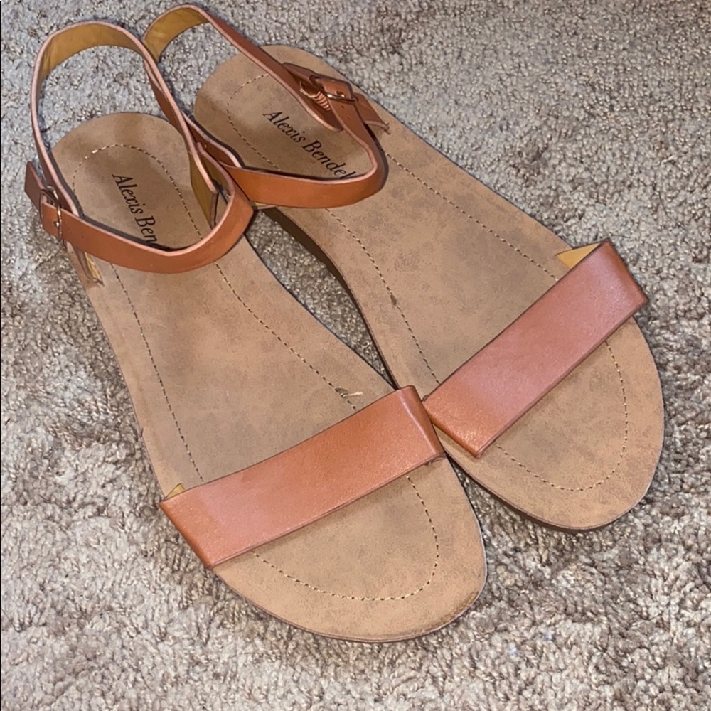 Alexis bendel sandals
